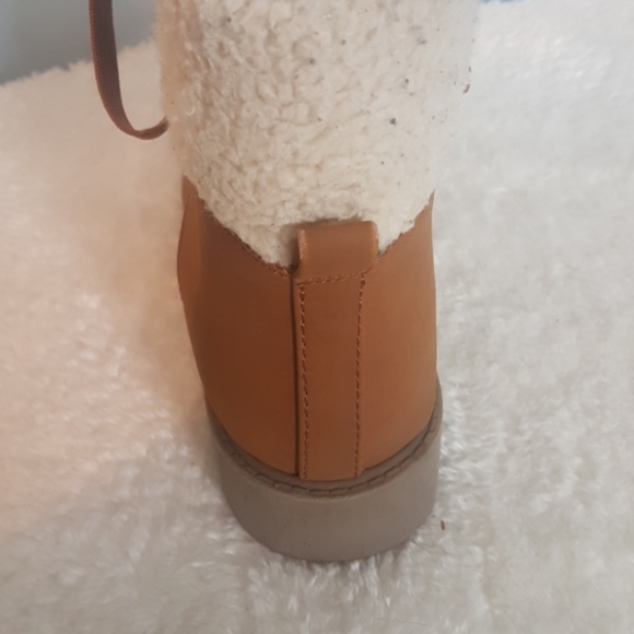 Forever 21 tan boot - Picture 7 of 9